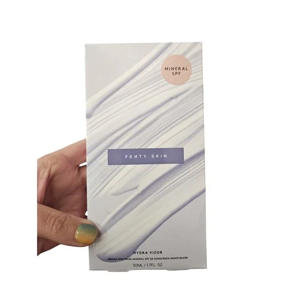 Fenty Skin Hydra Vizor Mineral SPF 30 Sunscreen Moisturizer 50ml - Picture 1 of 1